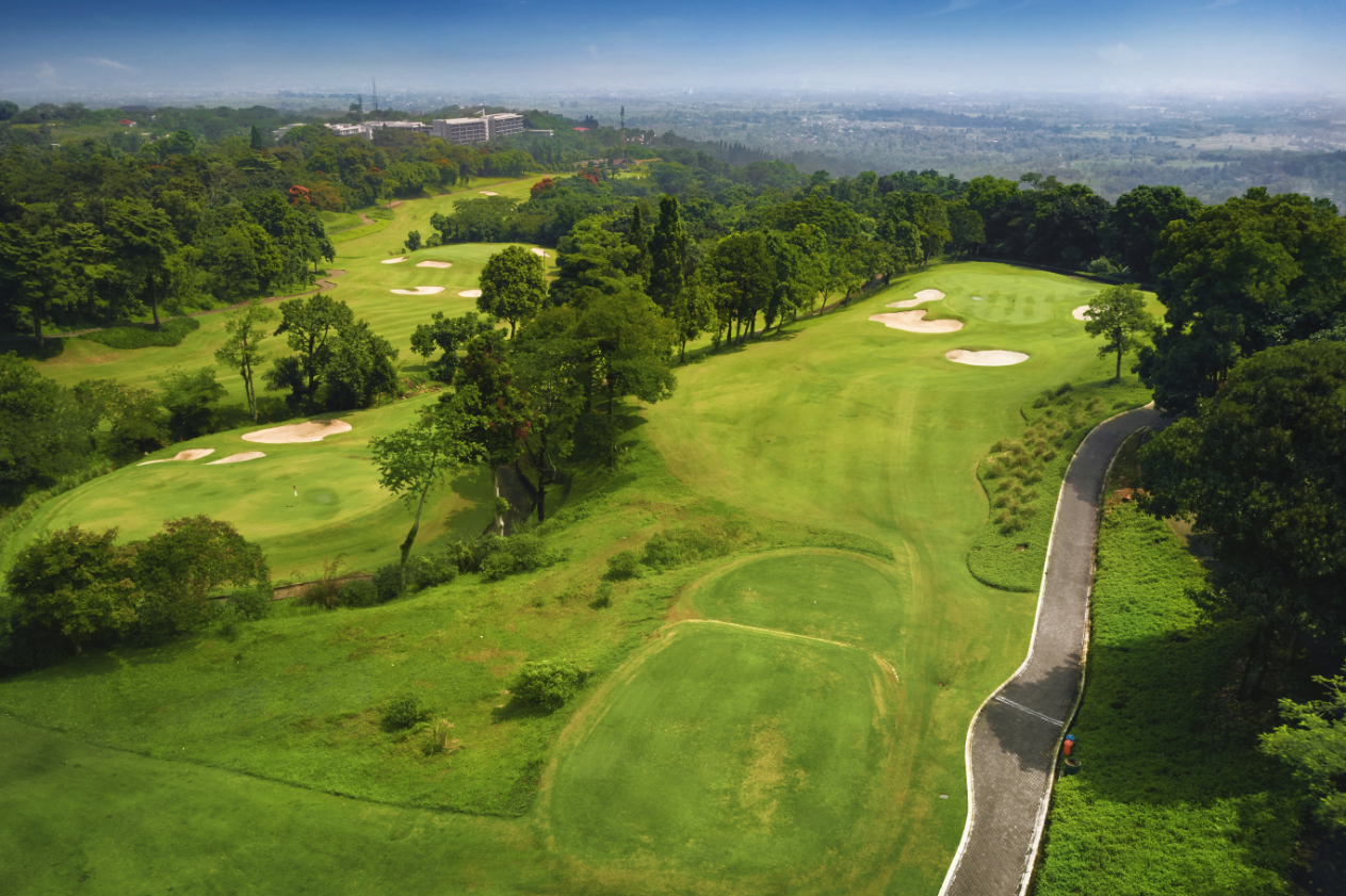 EAST HILL COURSE. HOLE 6, GREEN 7